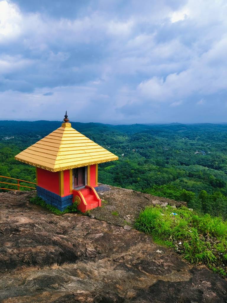 Sree Kalipara Lokambika Temple